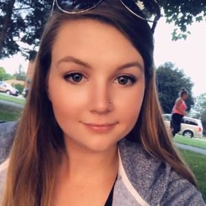 Meet your Posher, Carly